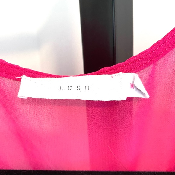 💙2 for $45💙 LUSH Sheer Belted Cover-Up - Picture 4 of 6